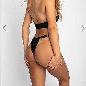 SKATIE Bobbi black bikini bottom thick band